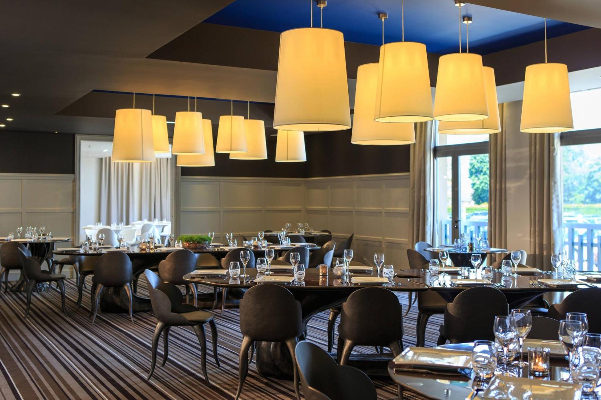 רואי-מלמזון Renaissance Paris Hippodrome De St. Cloud Hotel מראה חיצוני תמונה