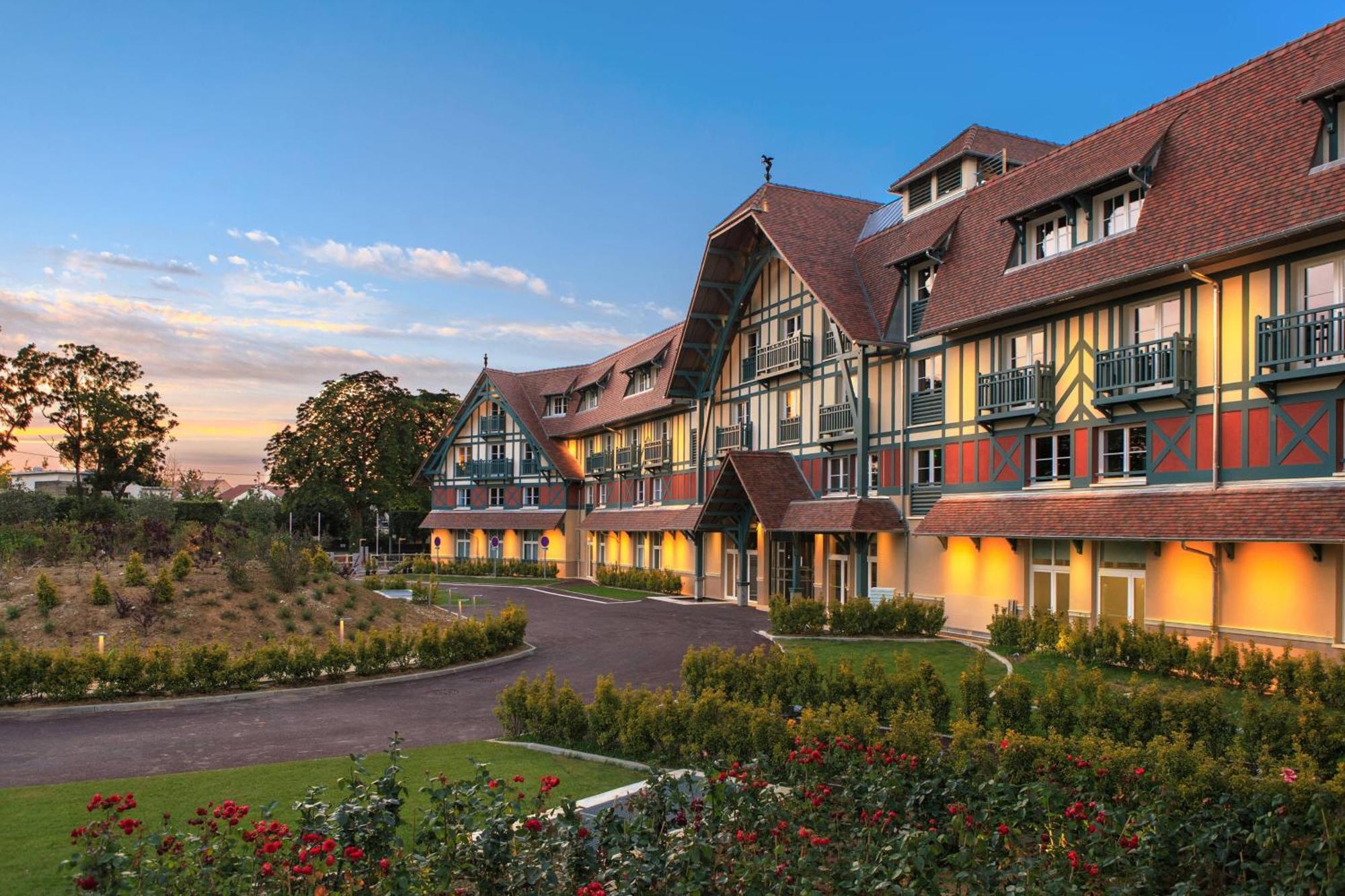 רואי-מלמזון Renaissance Paris Hippodrome De St. Cloud Hotel מראה חיצוני תמונה