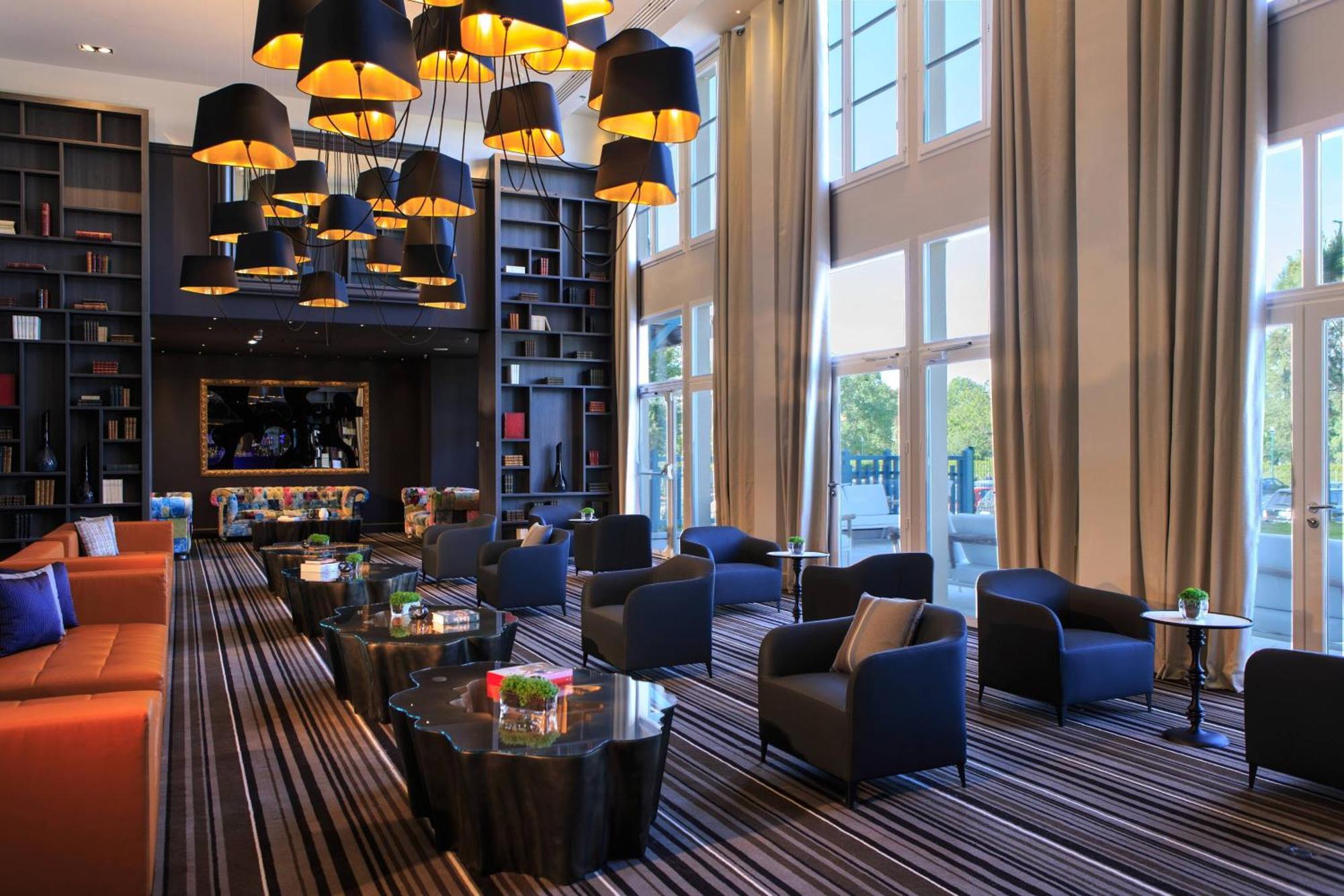 רואי-מלמזון Renaissance Paris Hippodrome De St. Cloud Hotel מראה חיצוני תמונה
