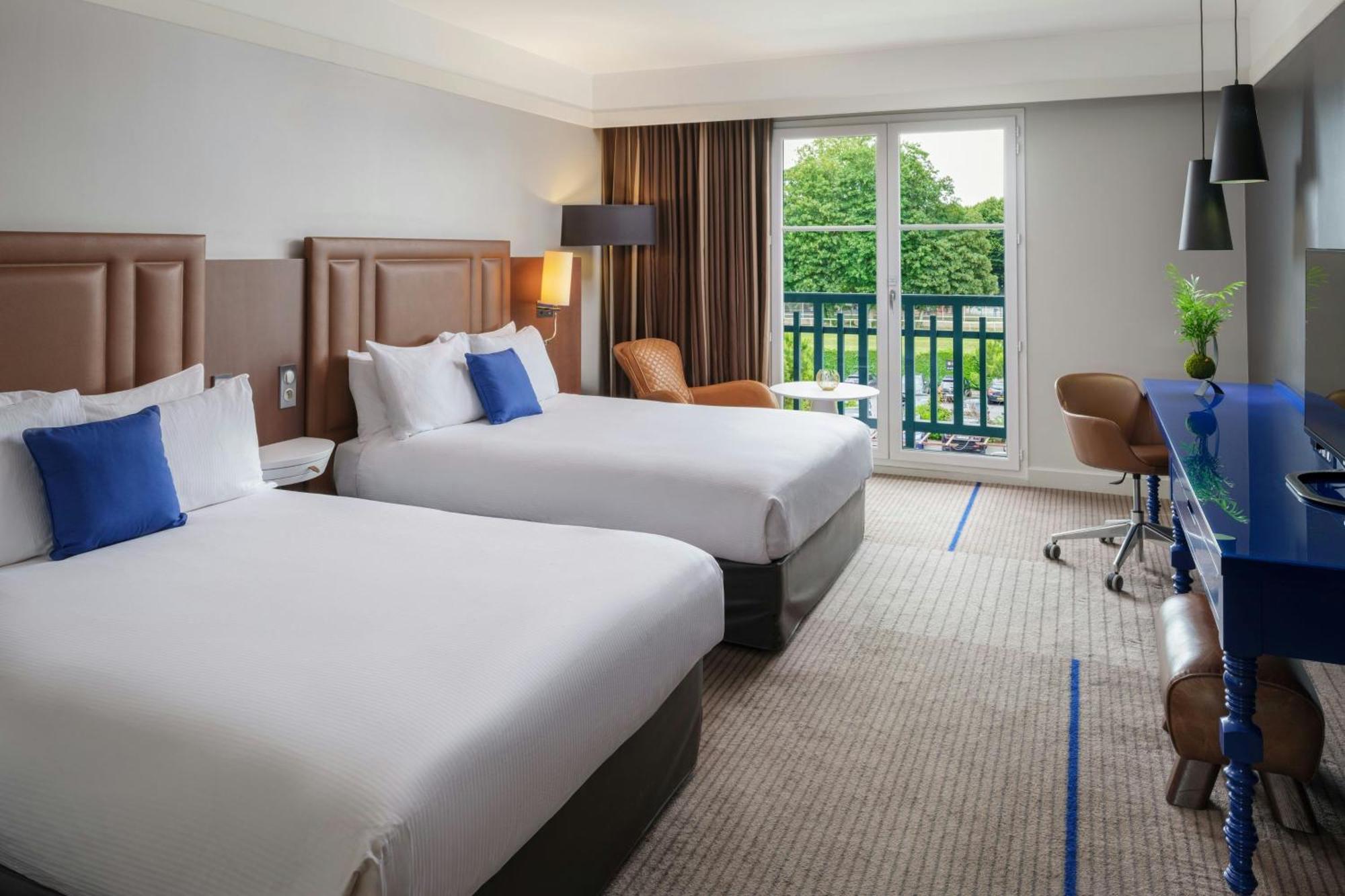רואי-מלמזון Renaissance Paris Hippodrome De St. Cloud Hotel מראה חיצוני תמונה